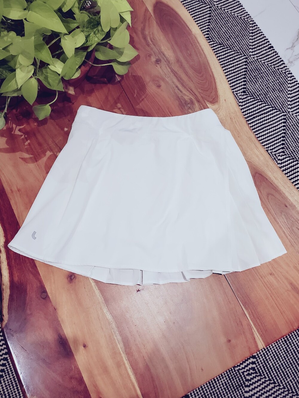 LOLE Pleated White Skort Skirt Tennis Athletic Sporty Quilt- New